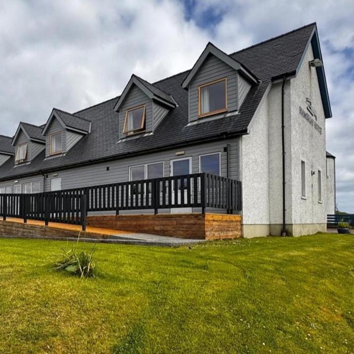 Hamersay Hotel Lochmaddy Buitenkant foto